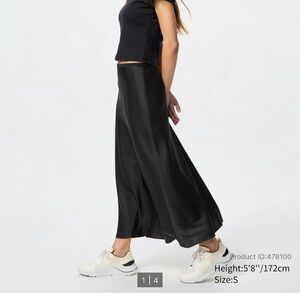 Elegant Black Women's Skirt